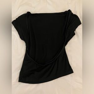 Backless tee